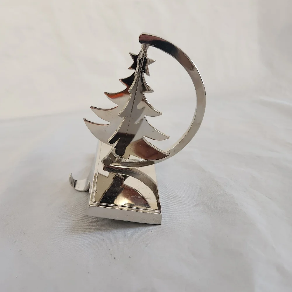 Silver Color Metal Twirling Christmas Tree Stocking Holder